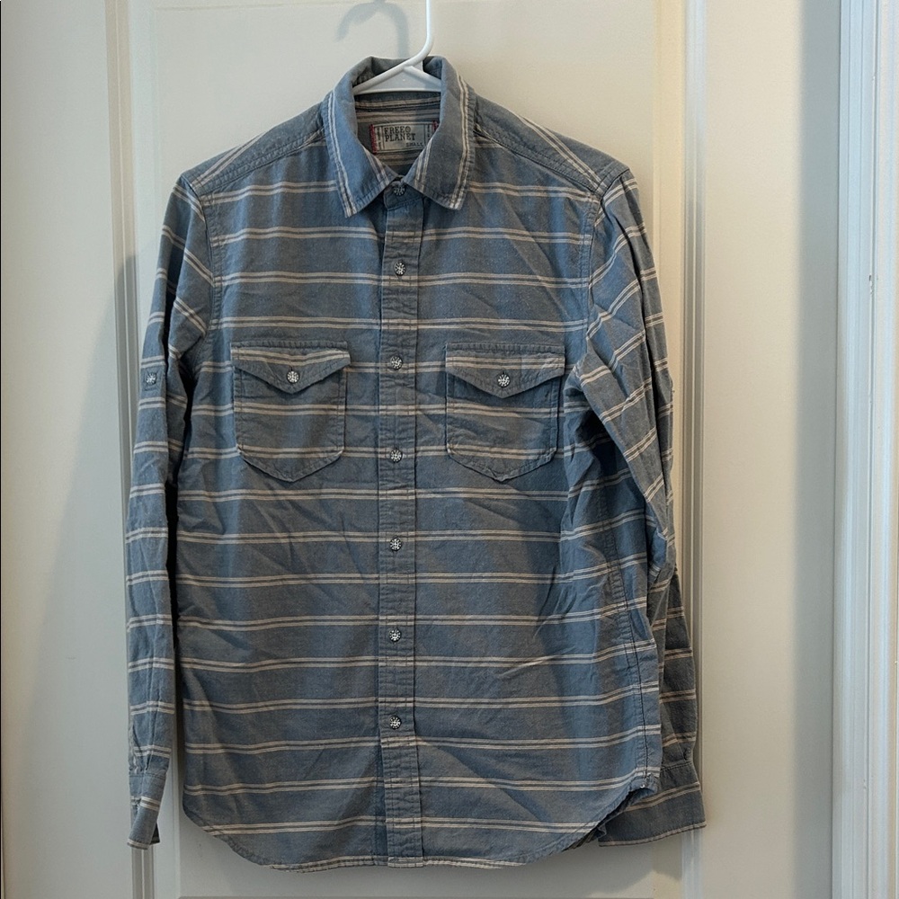 Free Planet Striped Chambray Casual Button Down Shirt pockets long sleeve sz S